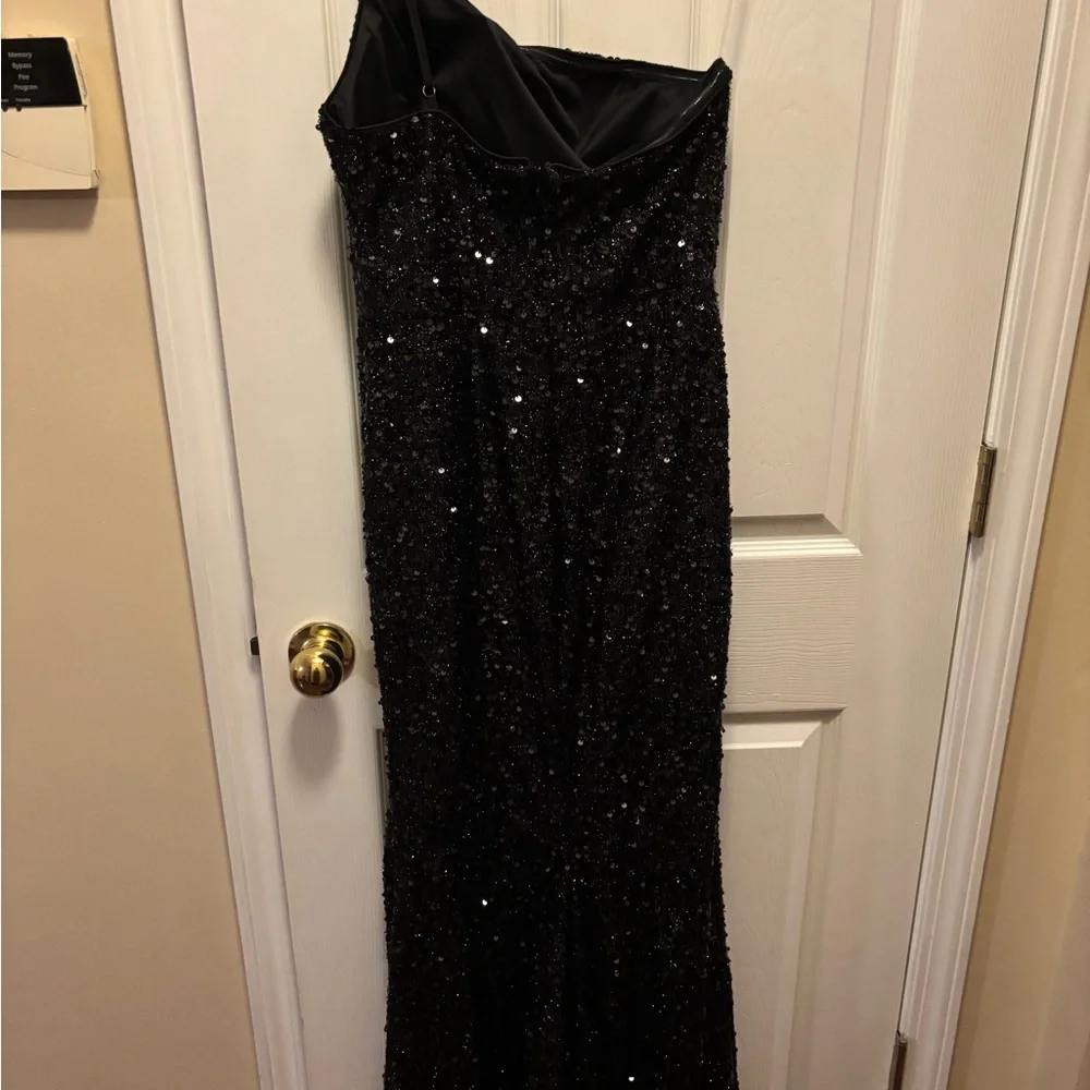 Elegant Black Sequin Evening Dress Thigh slit & Train Size Medium BNWOT - Picture 7 of 11